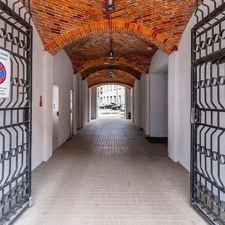 Loft City Center Apartments- Parking, Wifi, 24H Check-In Wroclaw Bagian luar foto
